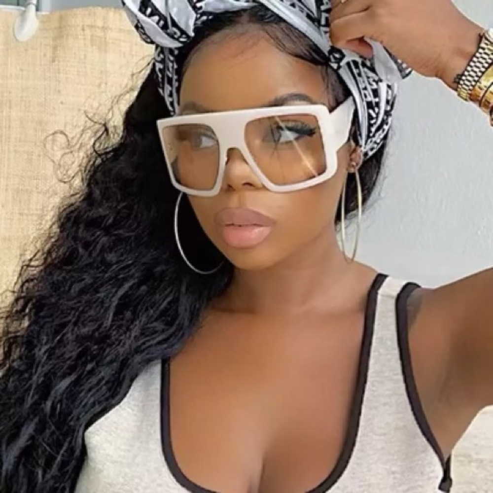 Oversized celeb sunglasses